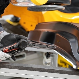 Préparation du panneau en acier