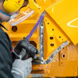 Enlèvement des points de soudure du panneau